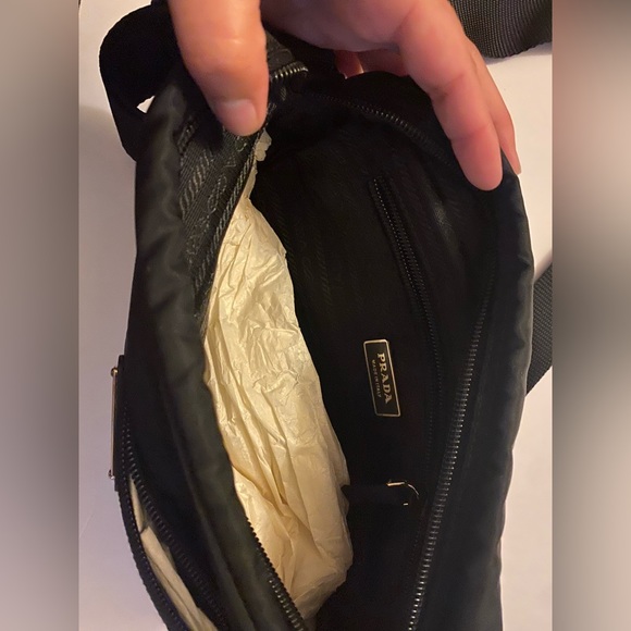 Prada purse - Picture 3 of 6